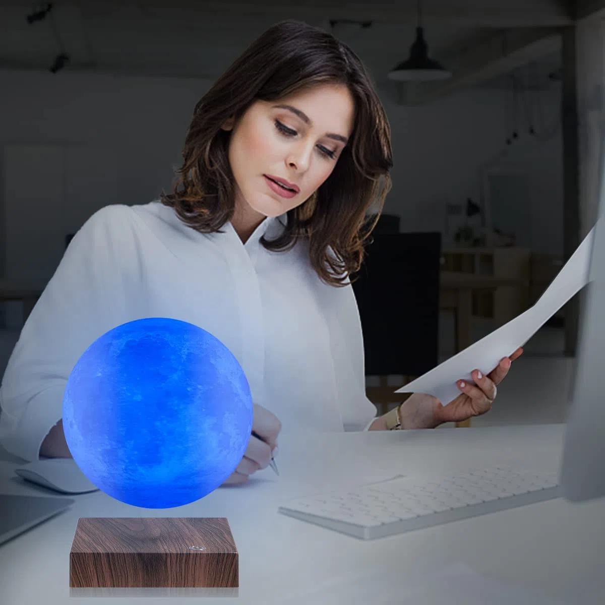 16 Farben Magnetische Levitation Mond Lampe, 3D Druck Mond Tischlampe Personalisierte Nachttisch Nachtlicht Kreative Neujahr Weihnachtsgeschenk