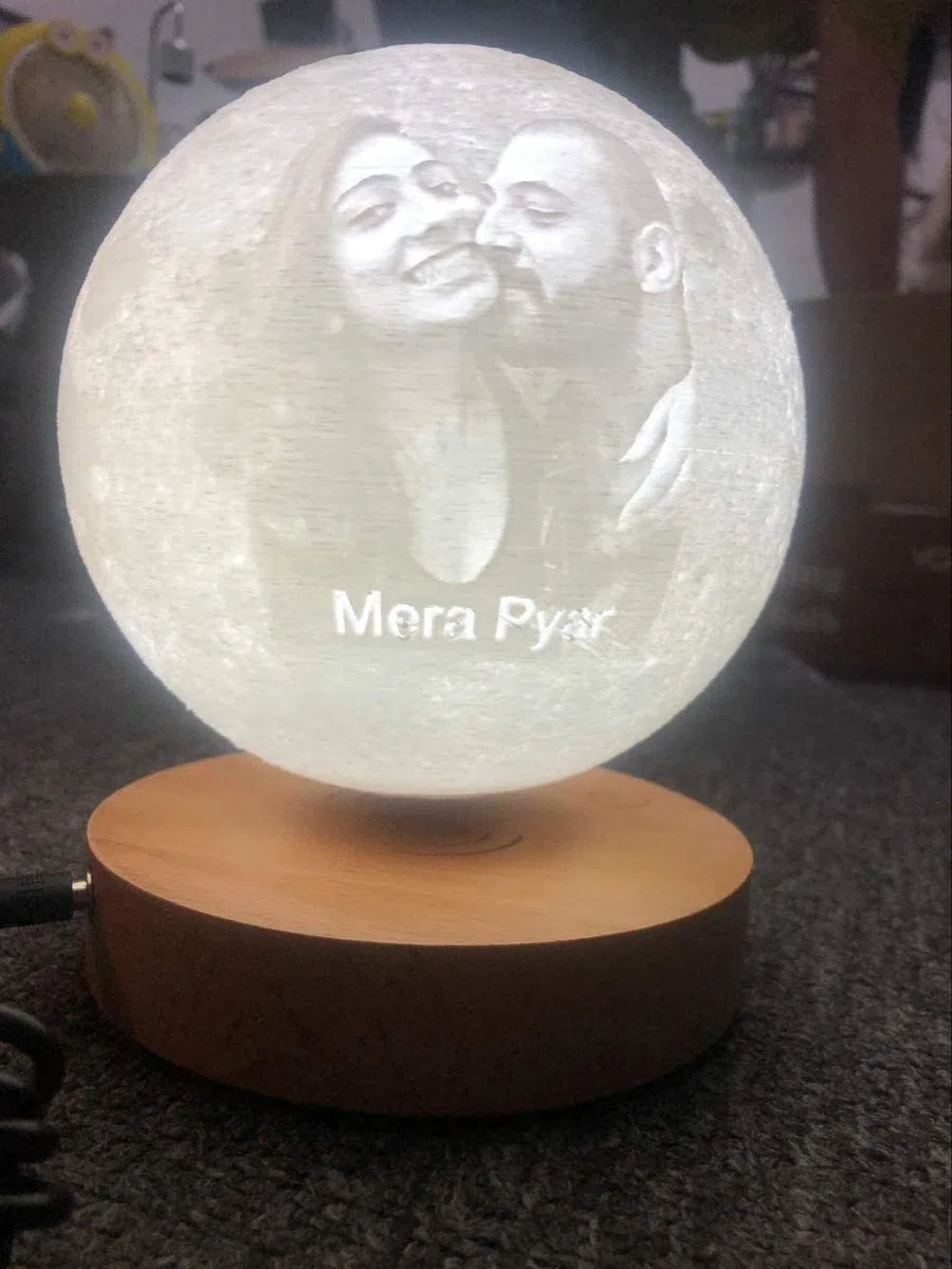 Customized Levitating Moon Lamp, 3D-Druck schwebenden Mond Licht, für einzigartige Geschenke, Raumdekoration, Nachtlicht, Büro Schreibtisch Tech Spielzeug